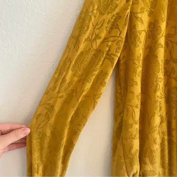 Maeve Lydia Wickeltop Gold Long Sleeve Wrap Blouse - Picture 3 of 8